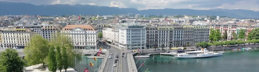 Vue du pont du Mont Blanc à Genève en Suisse